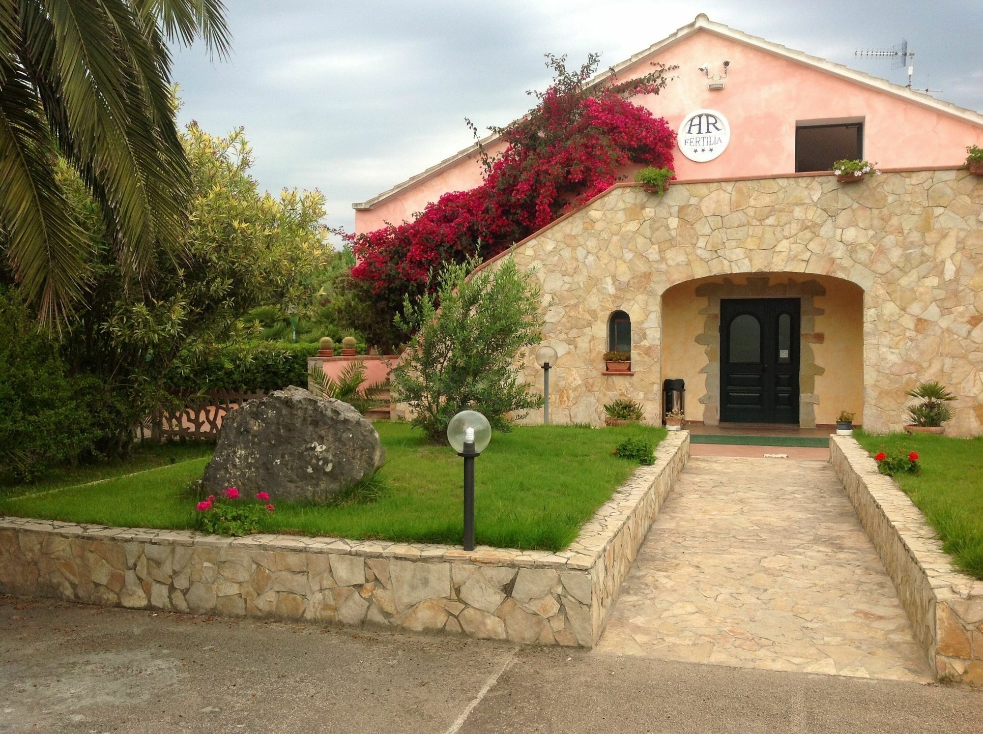 Hotel Fertilia Exterior foto